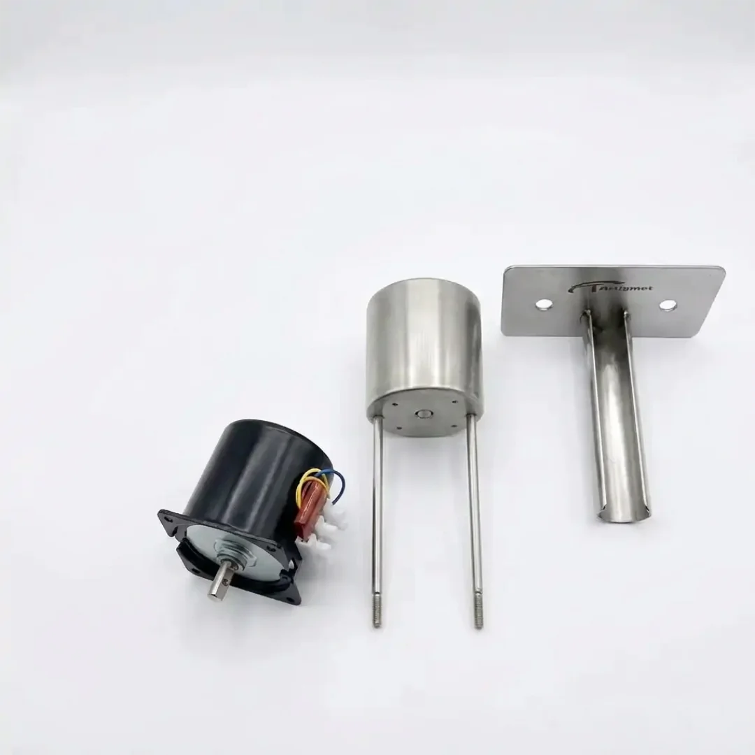 Un motor 60ktyz con carcasa y soporte para asador en fogòn de ladrillos para quincho.